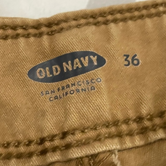 Old Navy Tan Cargo shorts - Picture 4 of 5